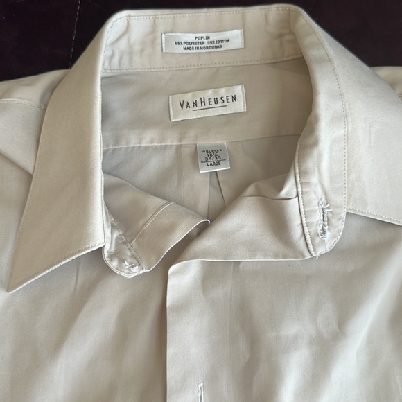 Used. Van Heusen men’s shirt. - Picture 2 of 5